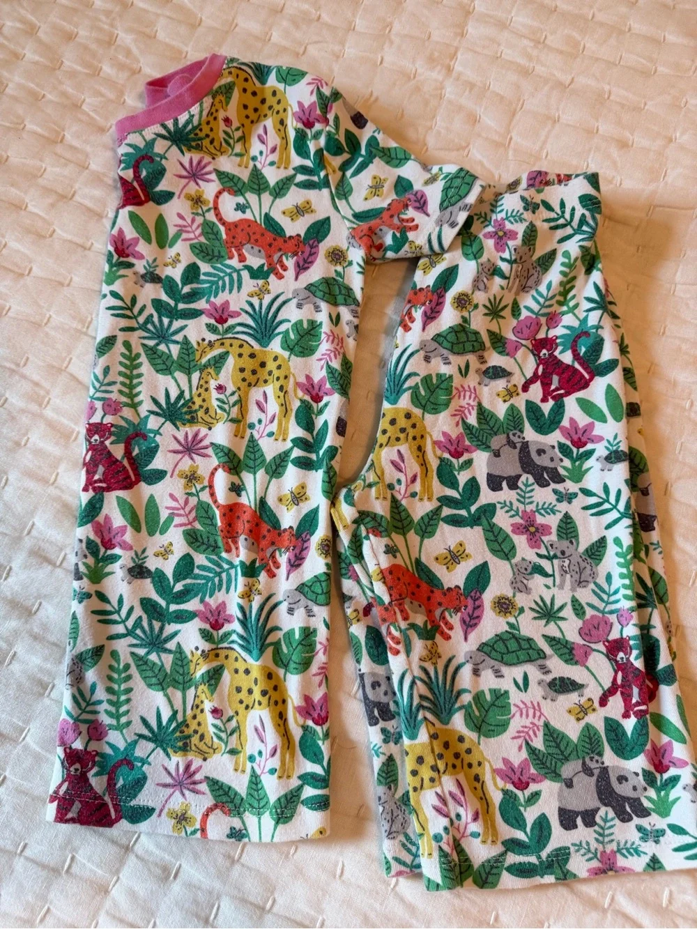 Bundle of 4 pajama sets 8/9 years mini boden Hanna Anderson summer/christmas